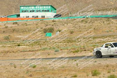 media/Jun-01-2025-CalClub SCCA (Sun) [[eae223c5dd]]/Group 5/Qualifying/